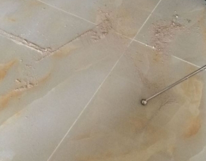 洪湖瓷砖空鼓维修公司分享粘合剂选择不当在瓷砖铺贴过程中可能导致以下问题